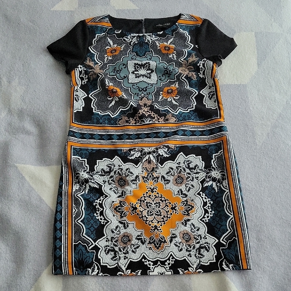 Banana Republic Factory mini dress